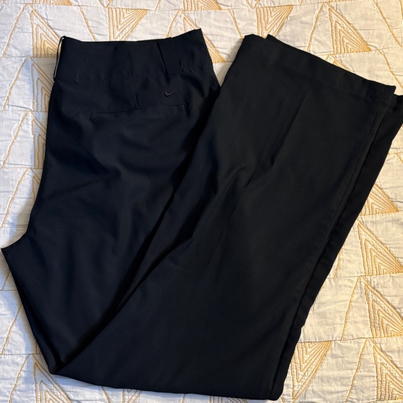 Nike Women's Dri-Fit Golf Black Pants size 8 - Picture 1 of 10